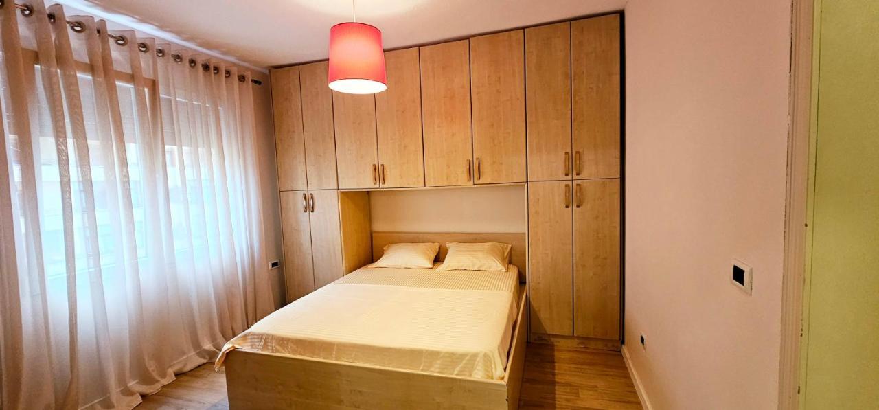 Discover Tirana From Our 3-Room Apartment With Free Parking-Komuna E Parisit Exterior photo